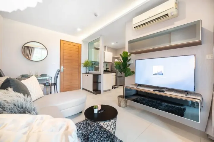 Property photos for Beverly 33