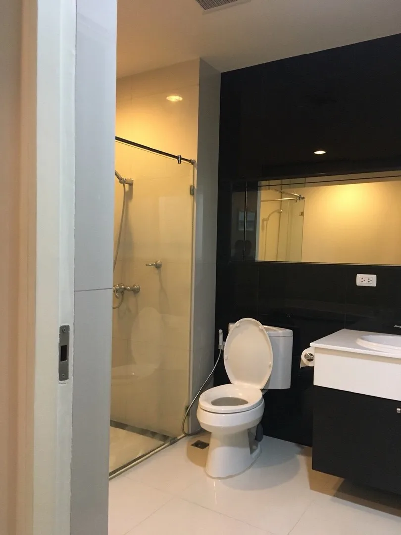 Property photos for The Address Chidlom