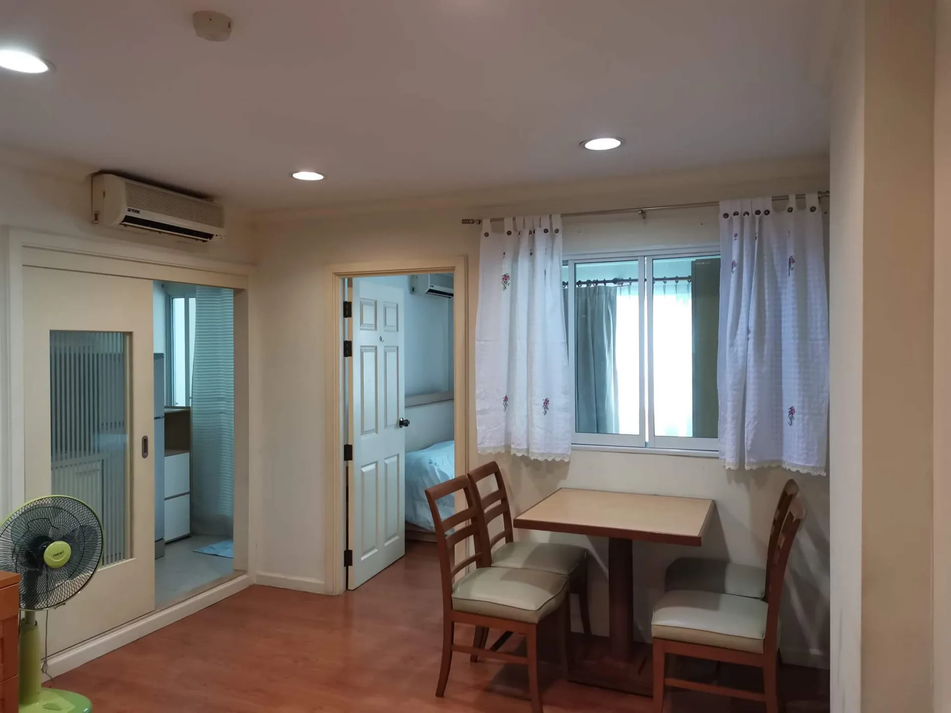 Property photos for Lumpini Suite Sukhumvit 41