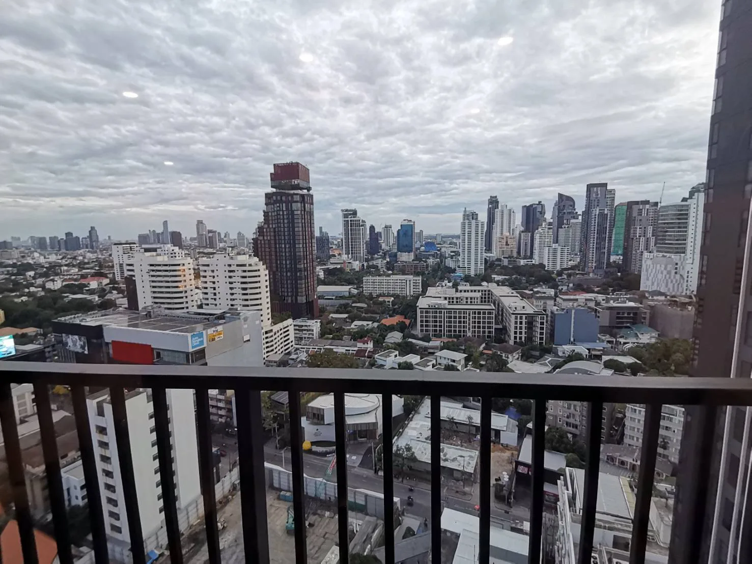 Property photos for Park Origin Thonglor