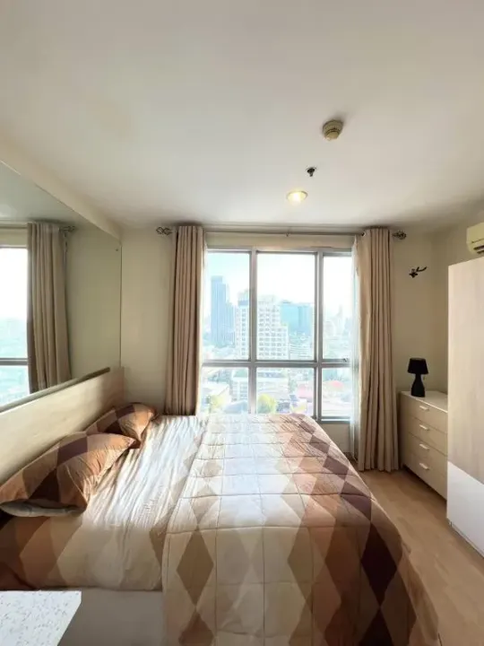 Property photos for Life @ Phahon - Ari