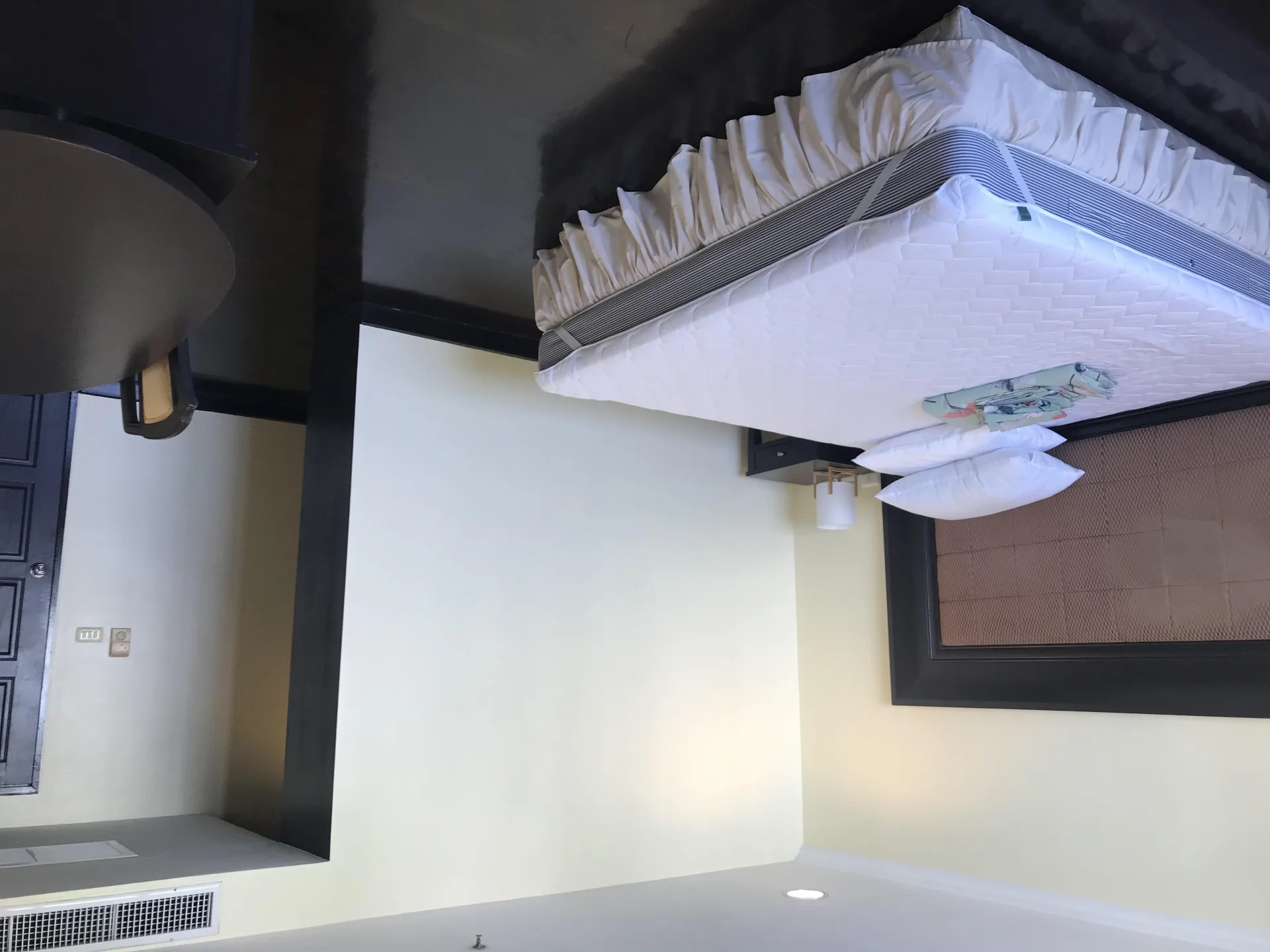 Property photos for Lake Green
