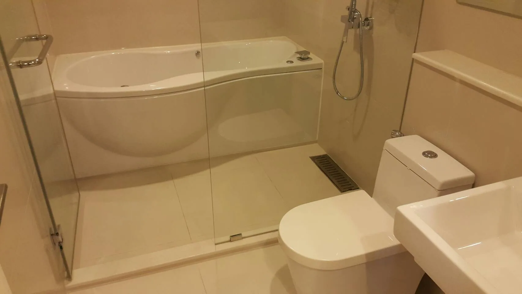 Property photos for Ivy Thonglor