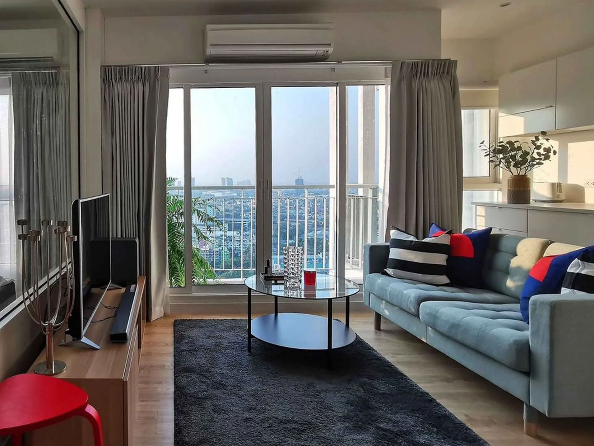 Property photos for The Parkland Taksin - Thapra