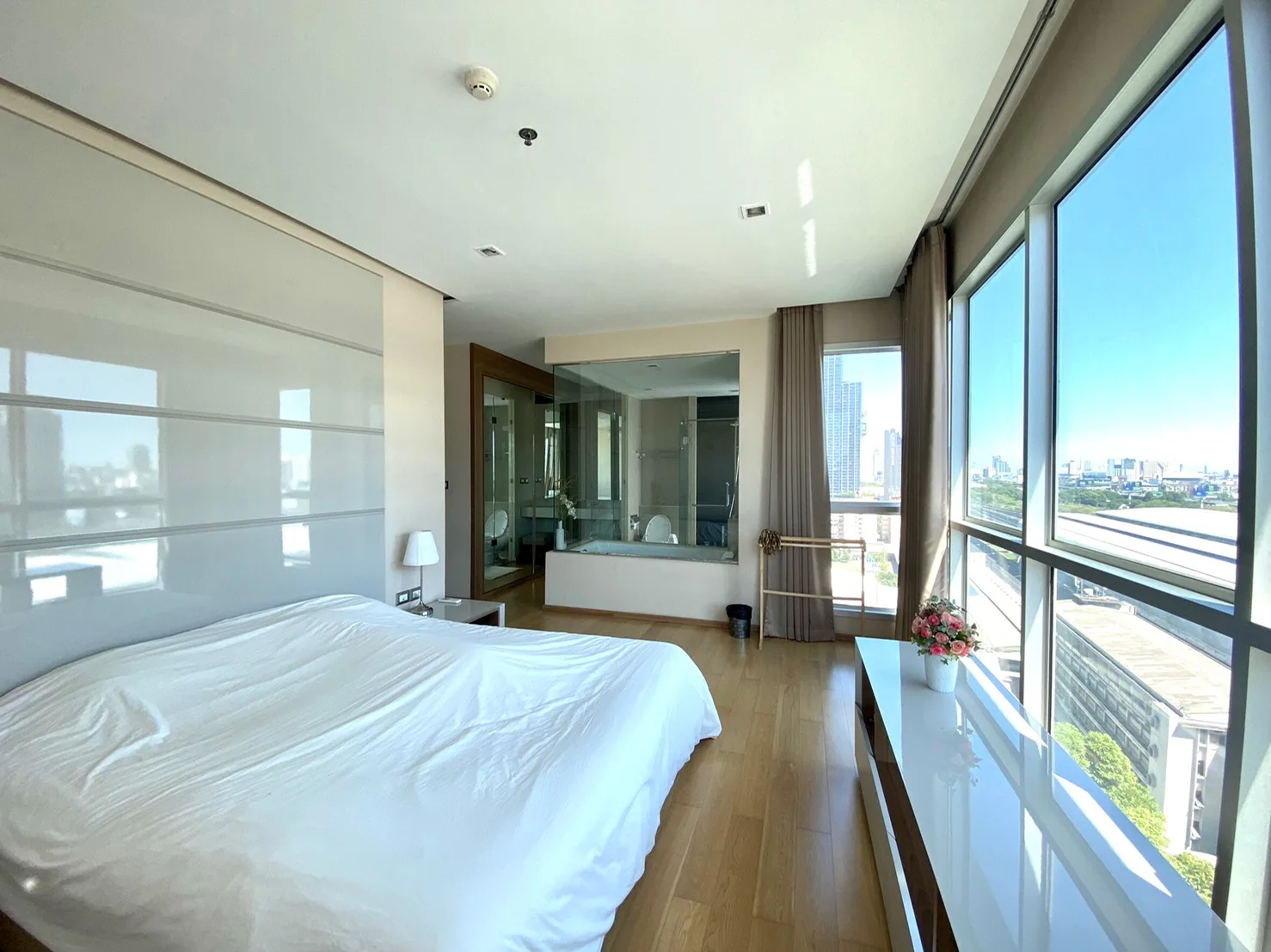 Property photos for The Address Asoke