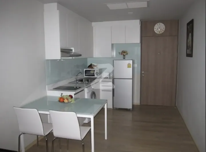 Property photos for Noble Refine