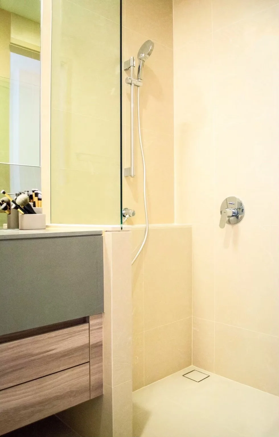 Property photos for The Esse Asoke