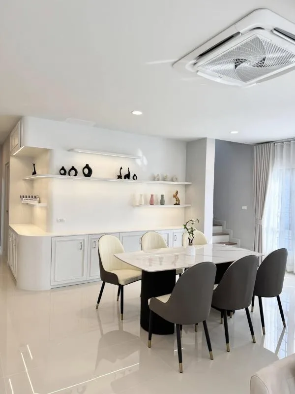 Property photos for Centro Bangna-wongwaen