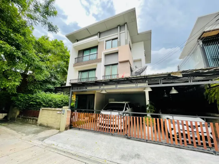 Property photos for Golden Prestige Watchrapol-Sukhapiban 5