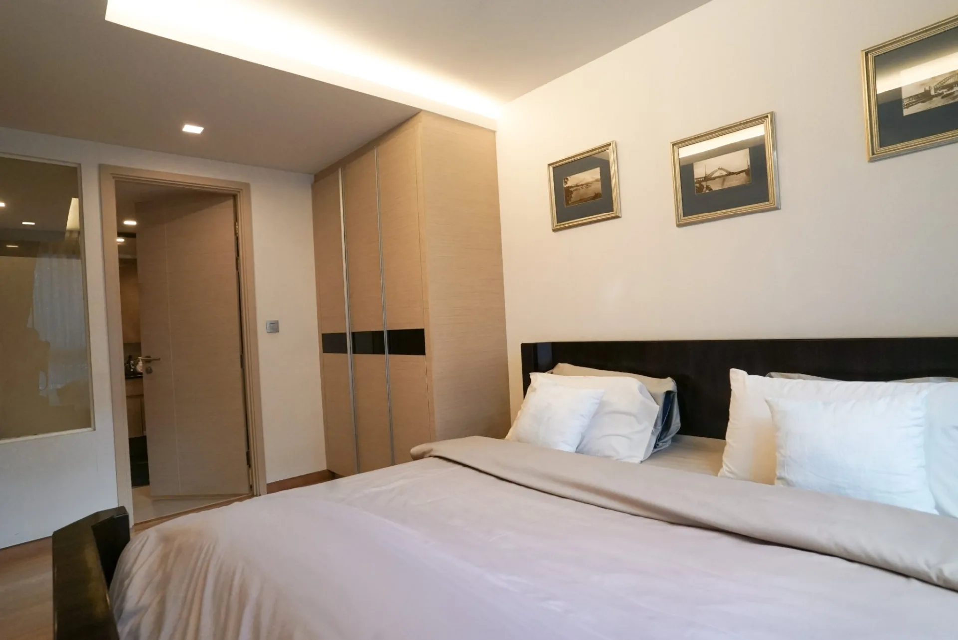 Property photos for Via Botani