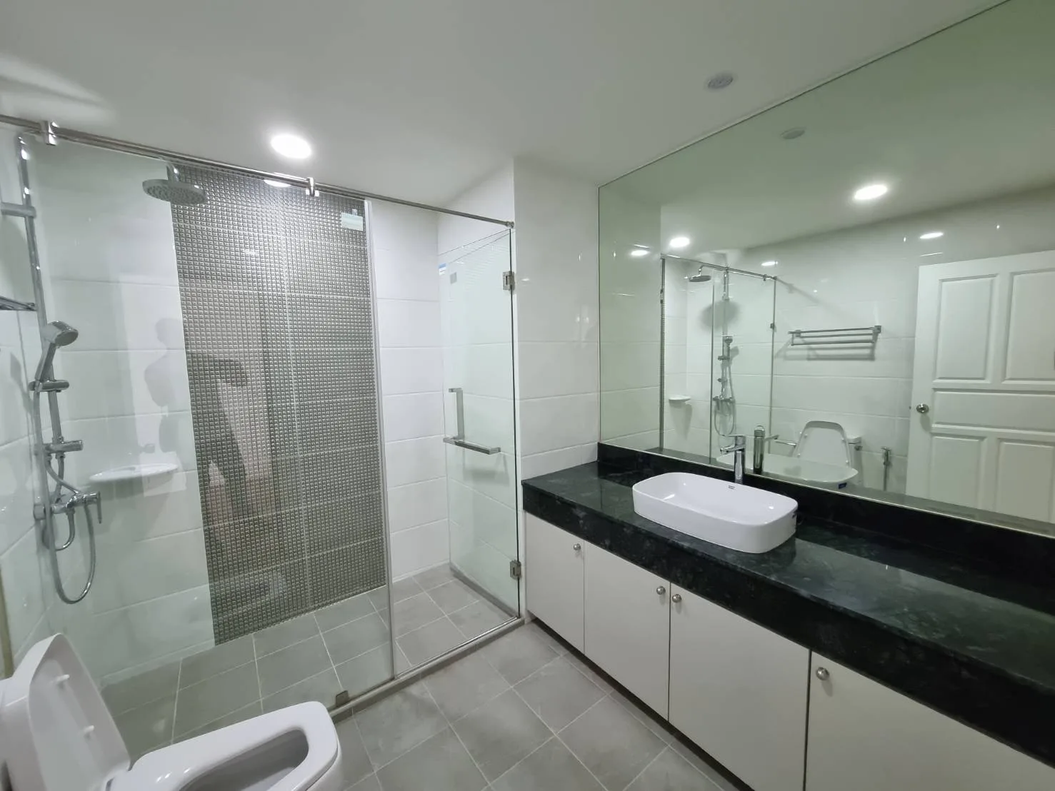 Property photos for Govind Tower