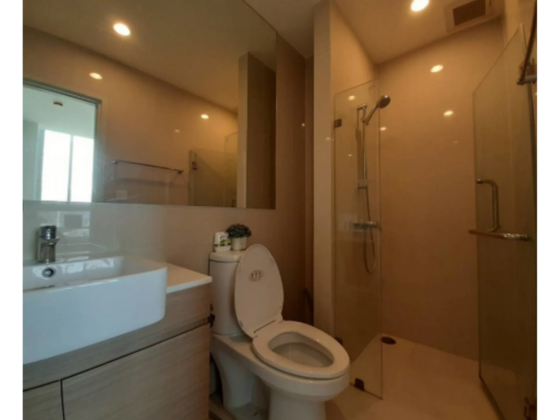 Property photos for Noble Revolve Ratchada