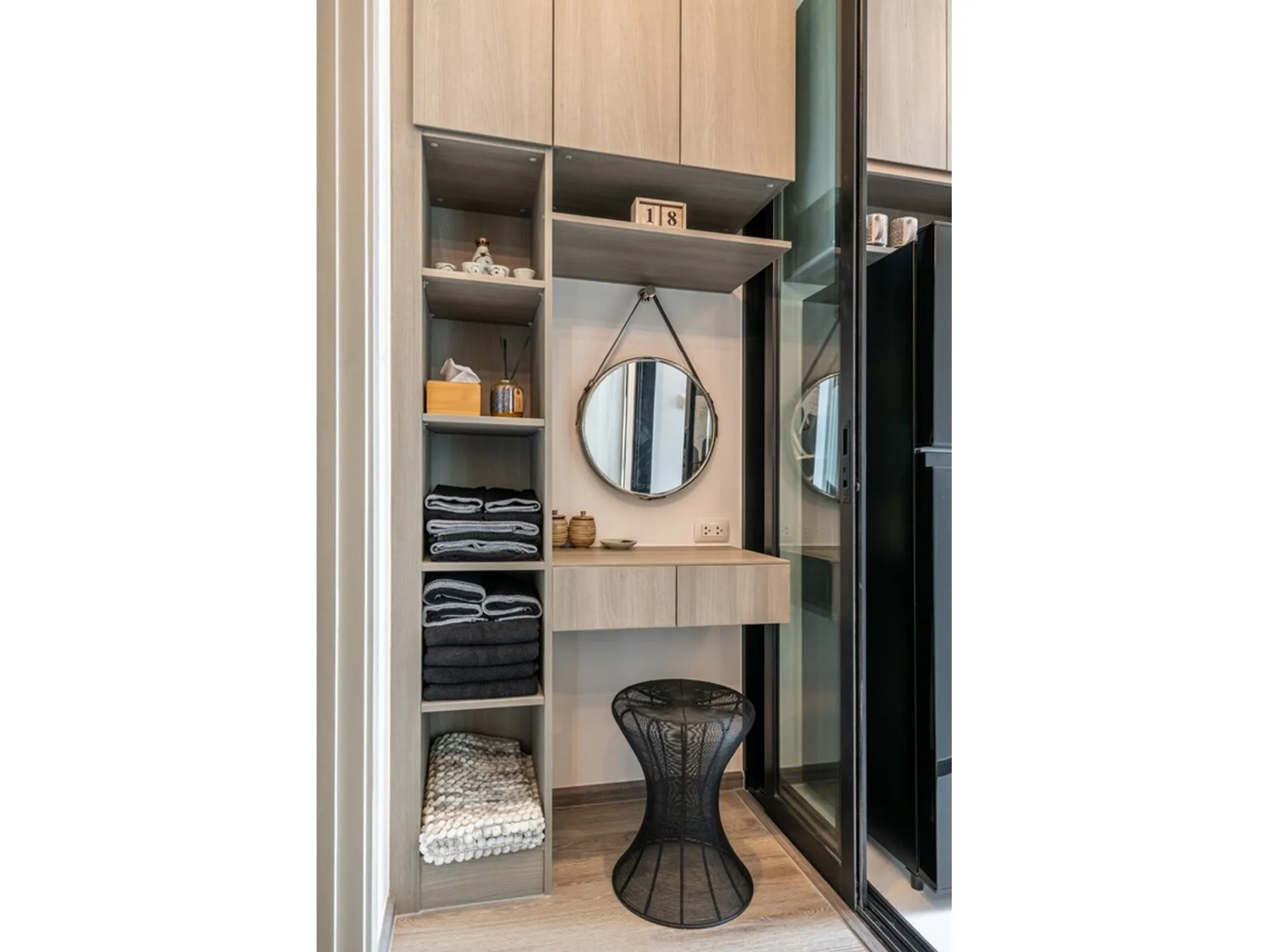 Property photos for Knightsbridge Prime Onnut