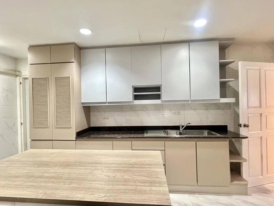 Property photos for G.p. Grande Tower