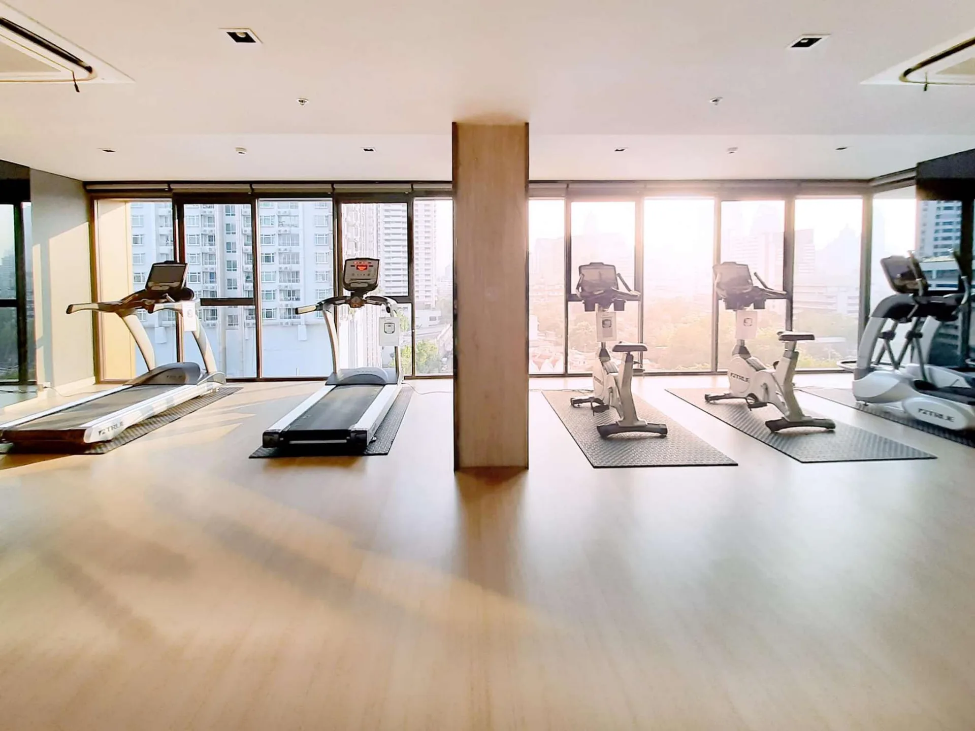 Property photos for Lumpini Suite Phetchaburi - Makkasan