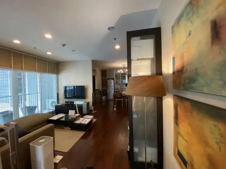 Property photos for Noble Ora