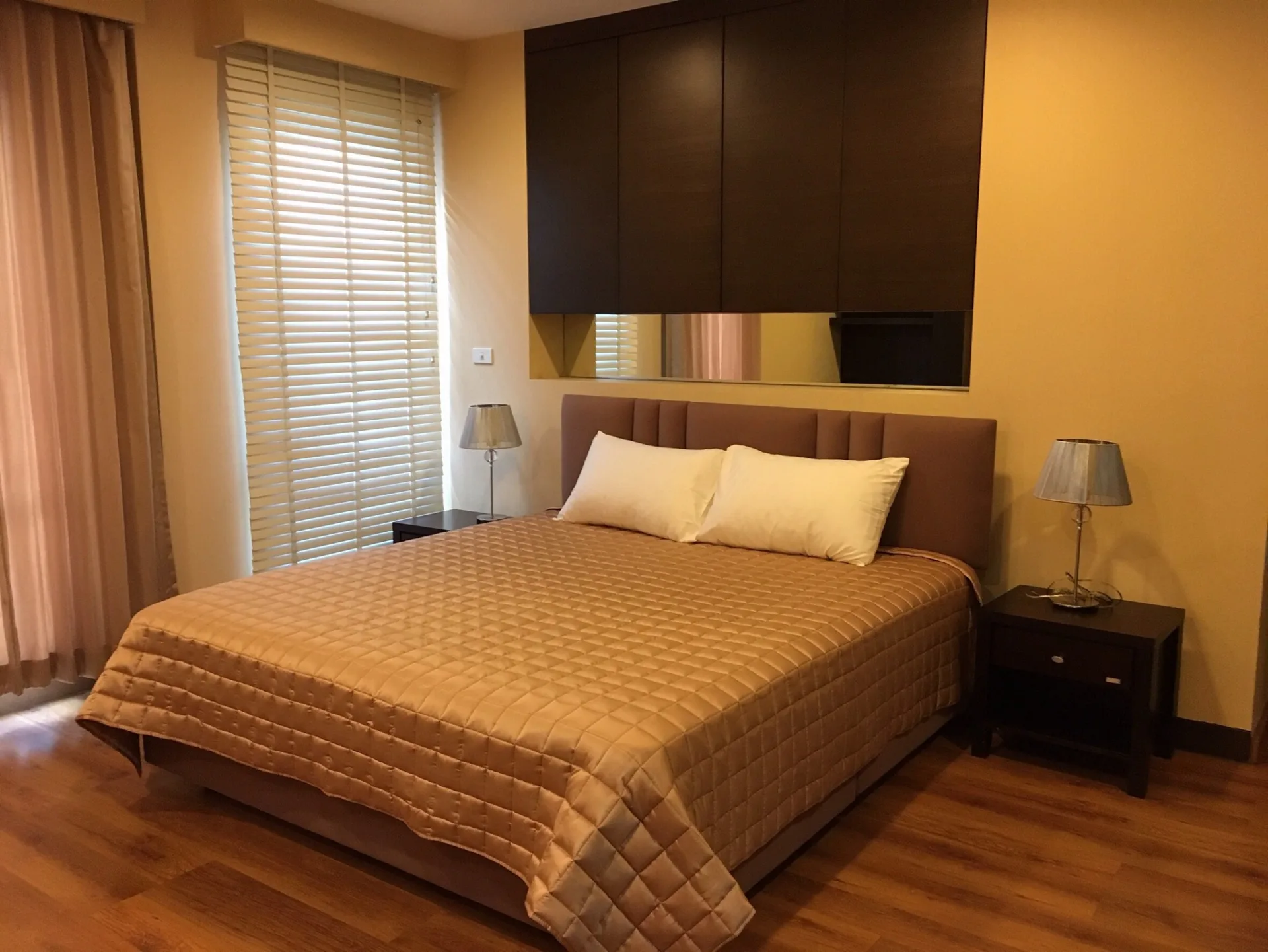 Property photos for Silom Grand Terrace