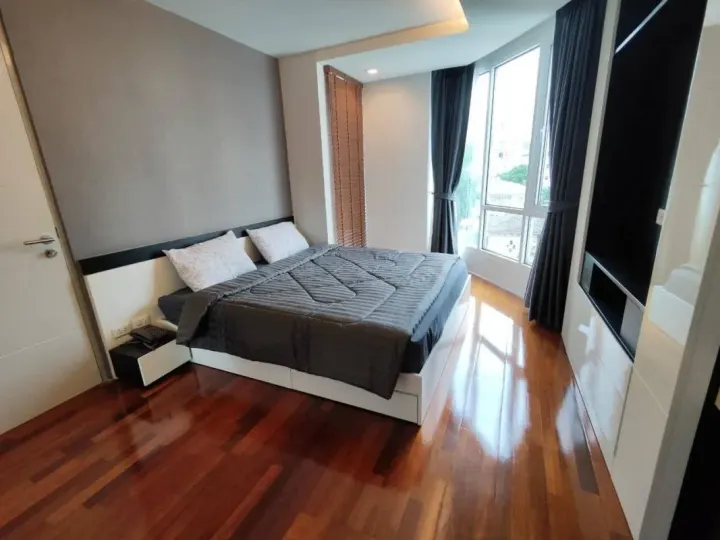 Property photos for Beverly 33