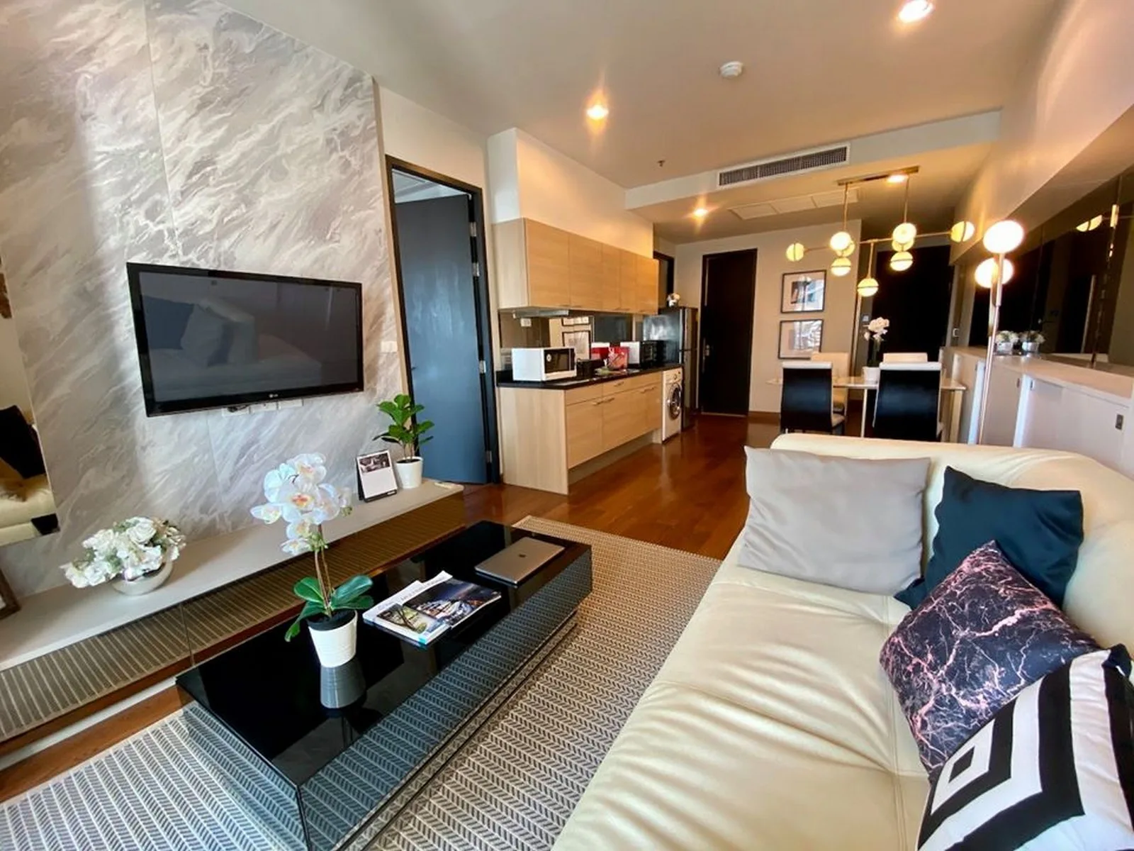 Property photos for The Address Chidlom