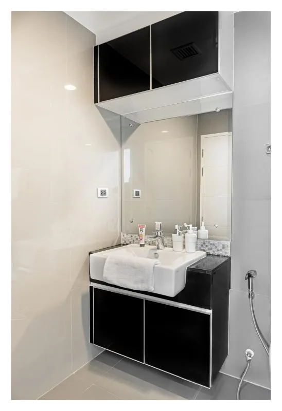 Property photos for The Crest Sukhumvit 34