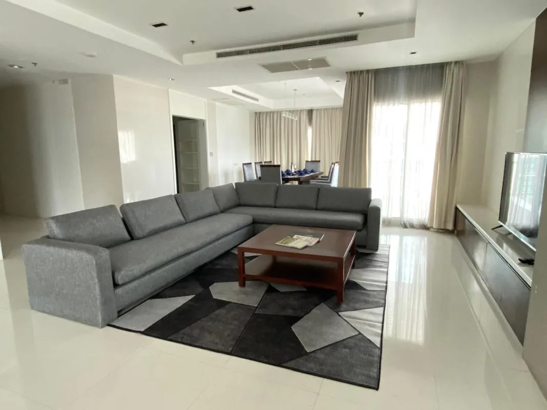 Property photos for Royal Residence Park