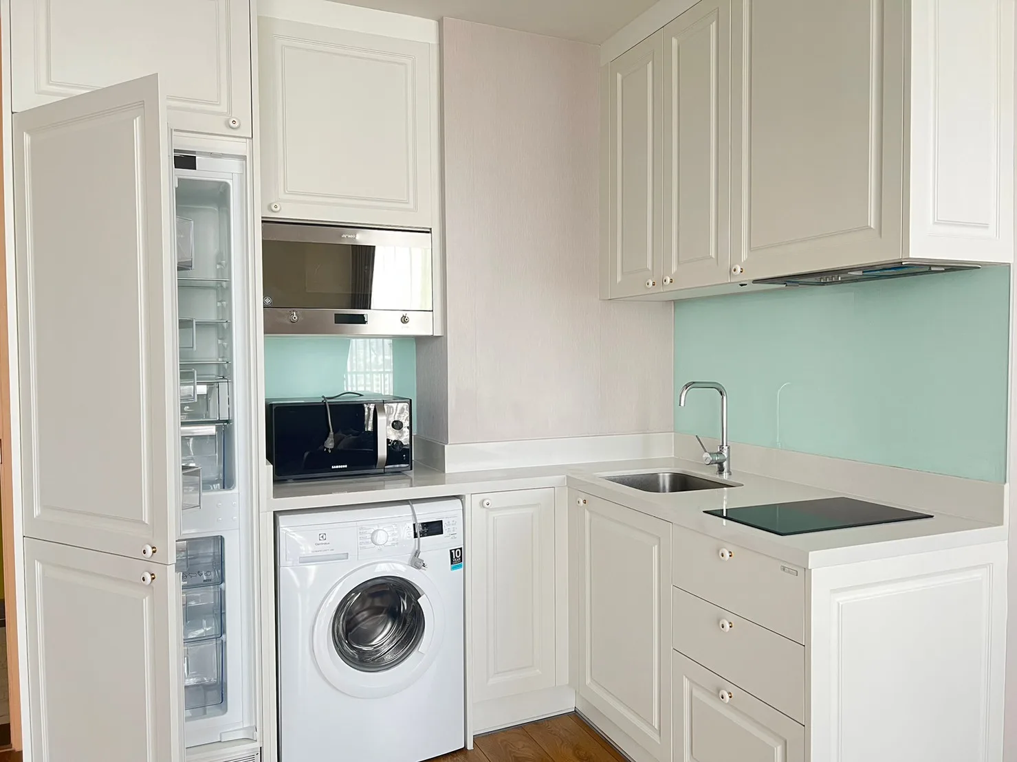 Property photos for Noble BE 33