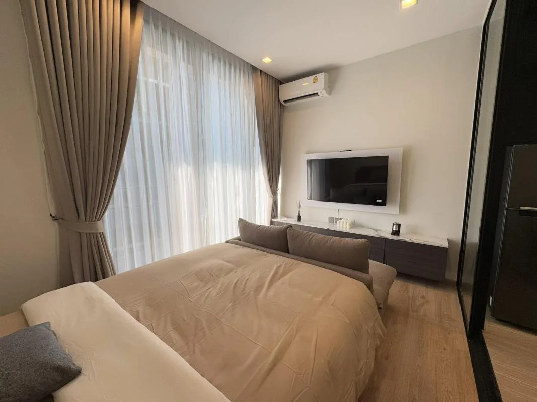 Property photos for Noble Around Ari