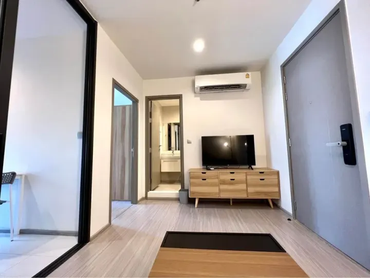 Property photos for Life Asoke Hype