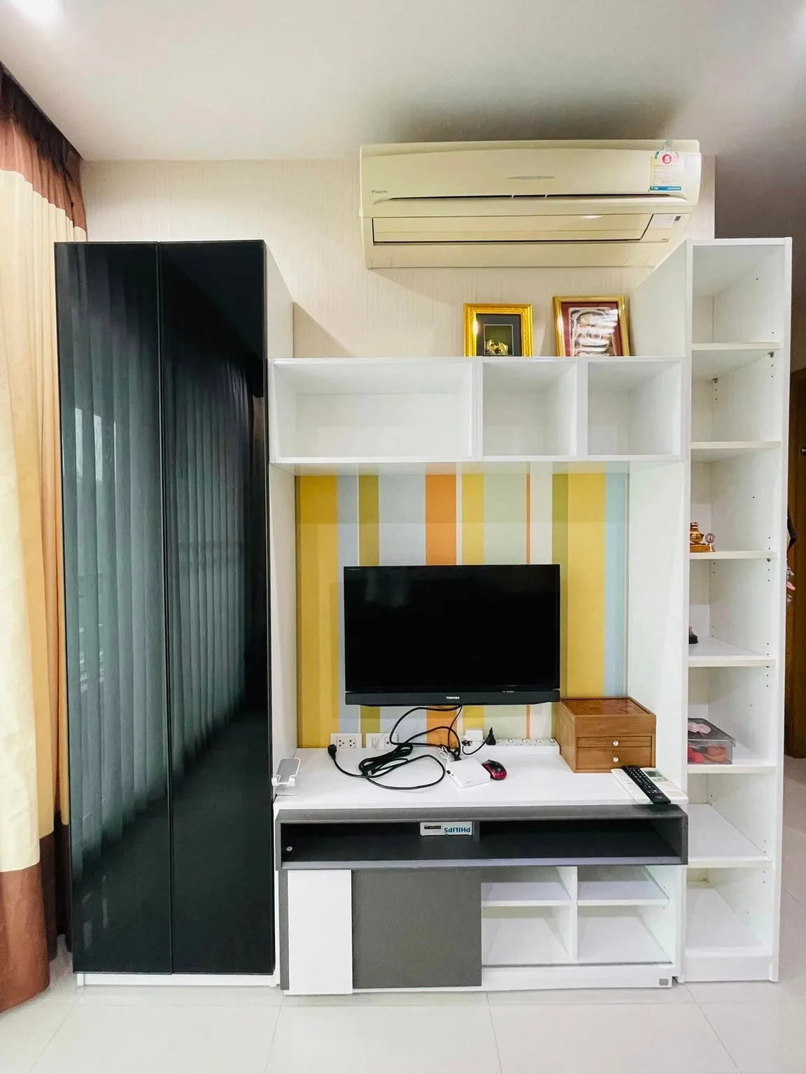Property photos for Circle Condominium