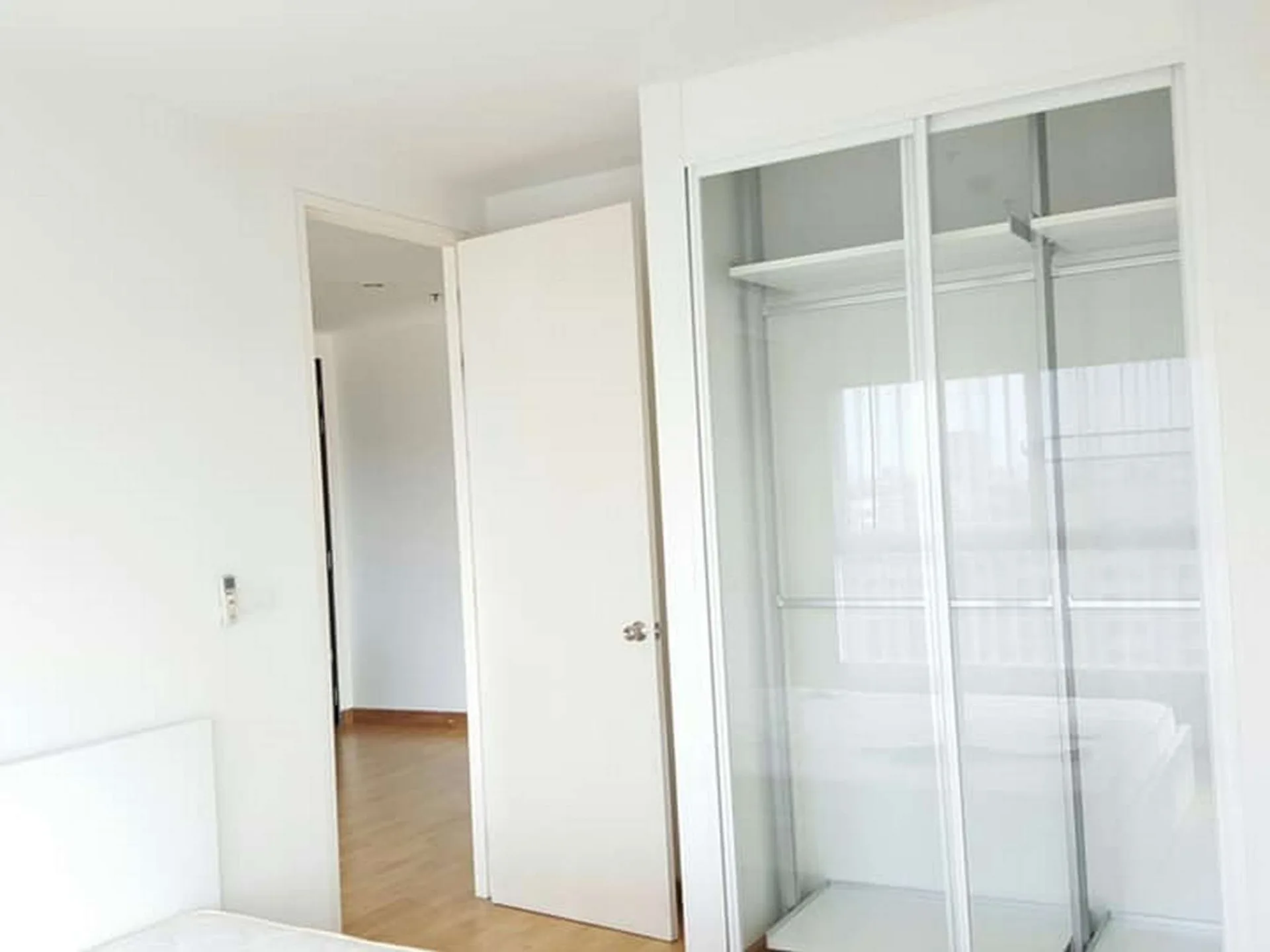 Property photos for The Parkland Taksin - Thapra