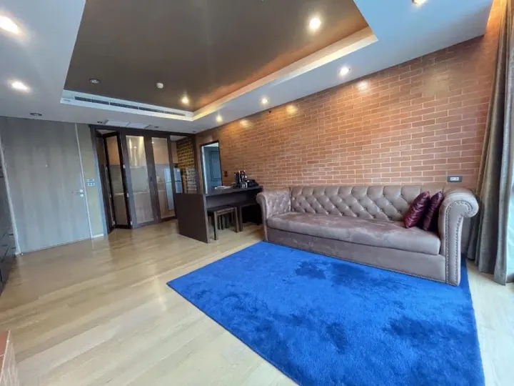 Property photos for Noble Reflex