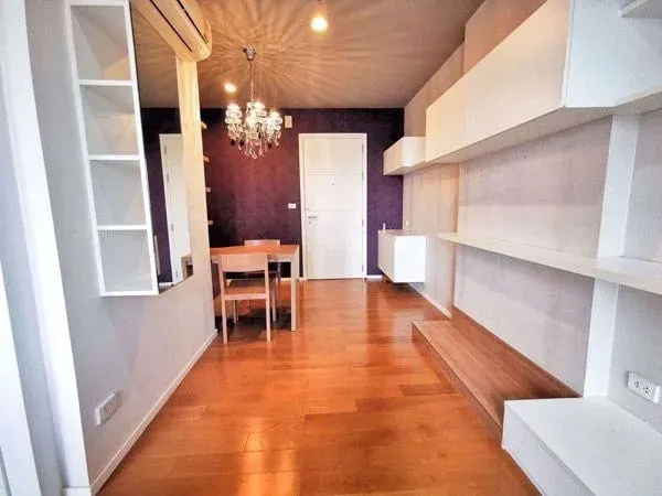 Property photos for Blocs 77