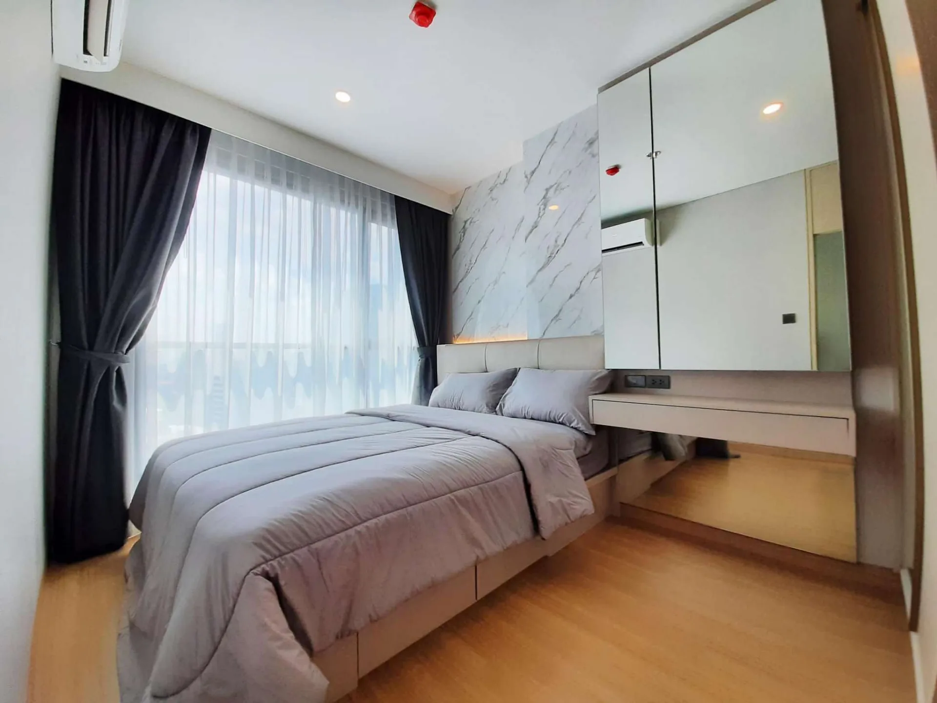 Property photos for Lumpini Suite Phetchaburi - Makkasan