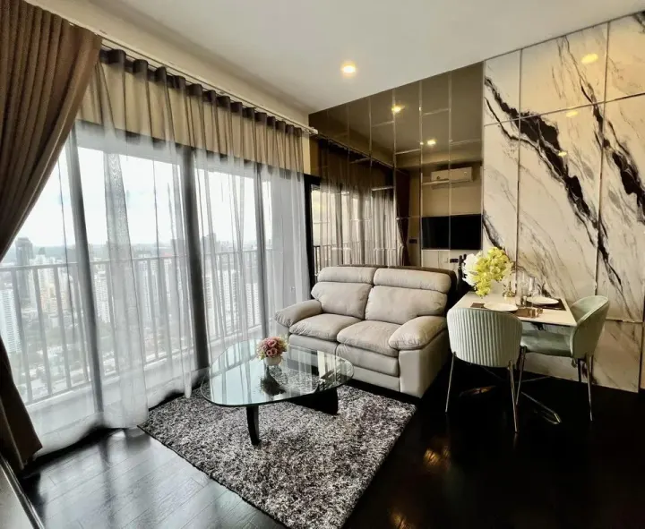 Property photos for Park Origin Thonglor