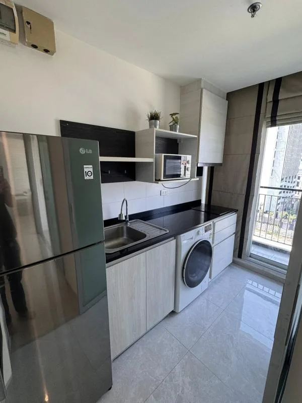 Property photos for Life Ratchadapisek