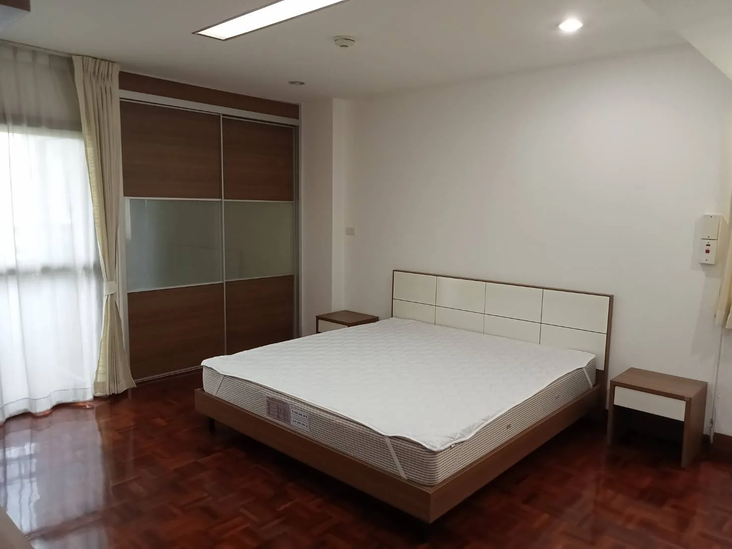 Property photos for Tubtim Mansion