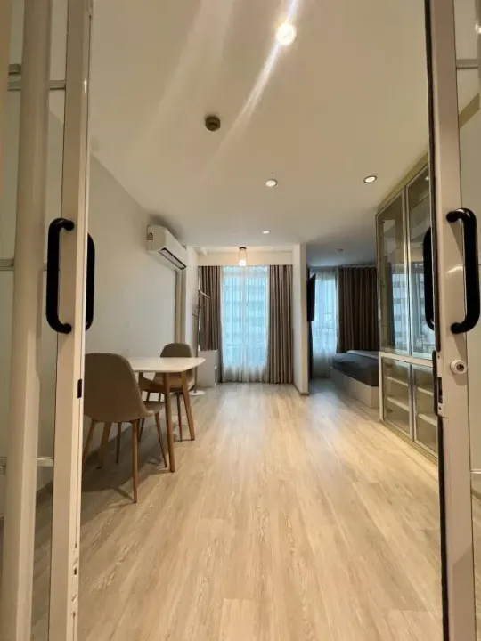 Property photos for The Clover Thonglor