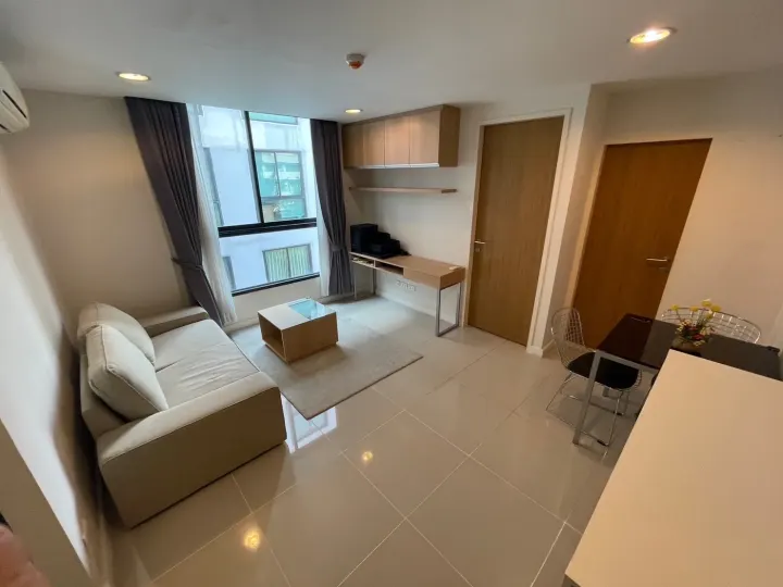 Property photos for Zenith Place Sukhumvit 42