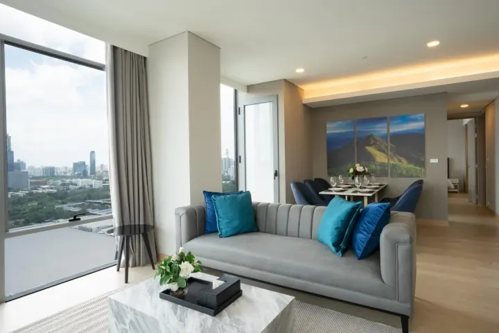 Property photos for Siamese Exclusive Queens