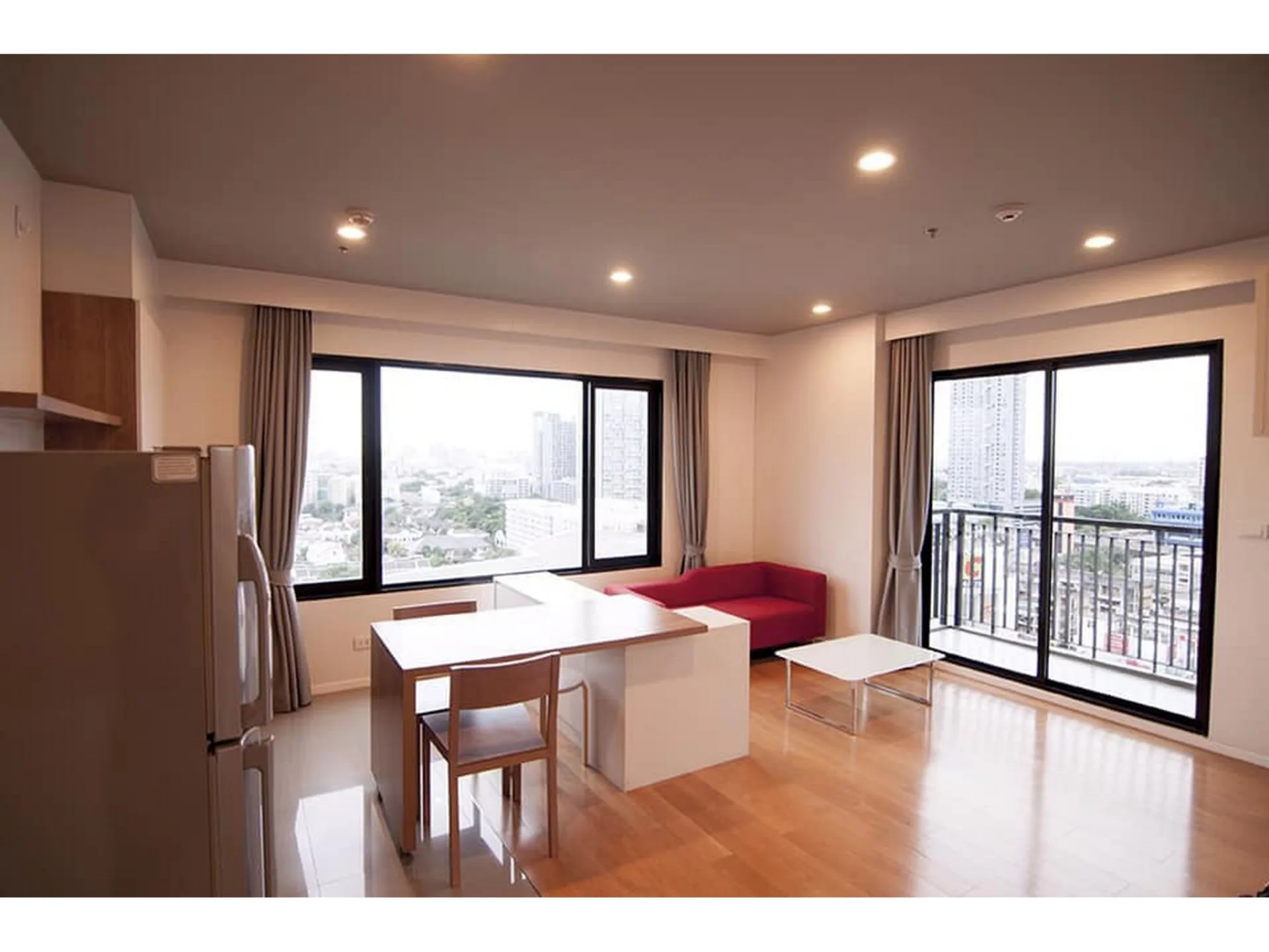 Property photos for Blocs 77