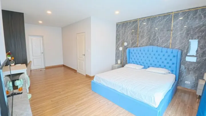 Property photos for Centro Phahol-viphawadee