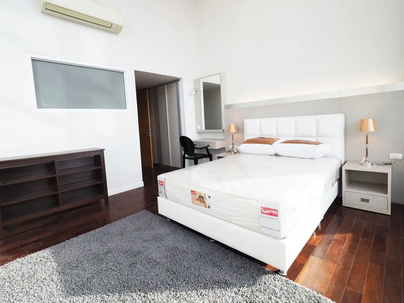 Property photos for Circle Condominium