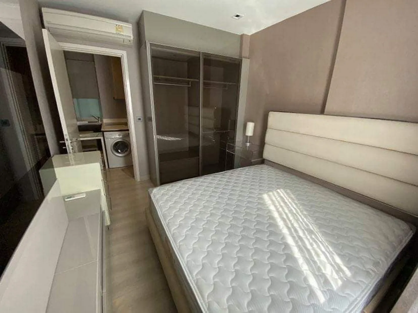 Property photos for The Signature by URBANO