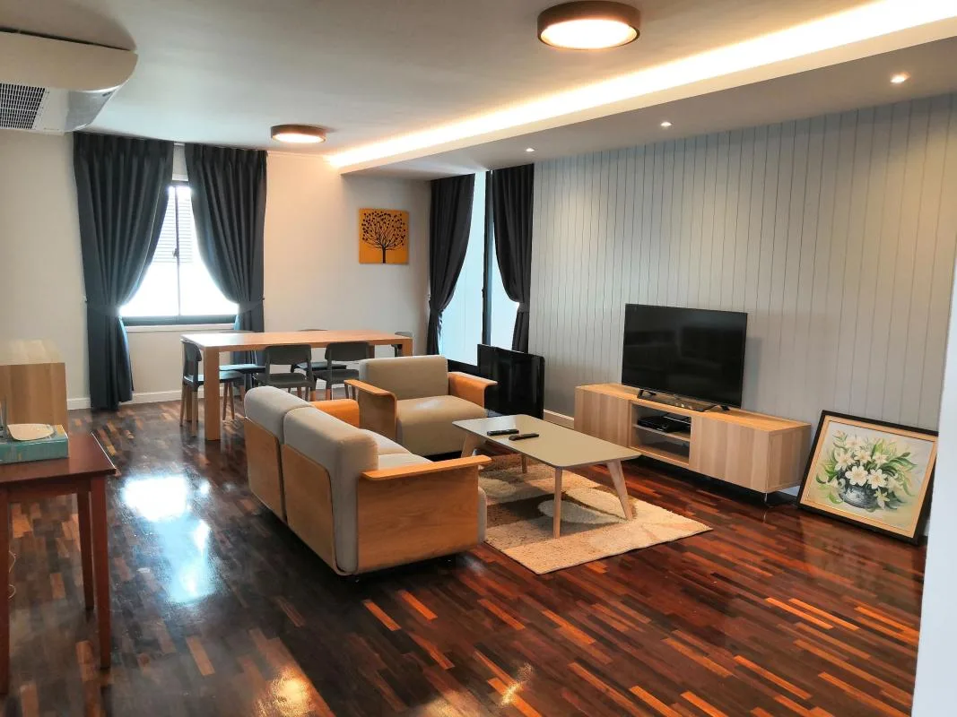 Property photos for Lily House
