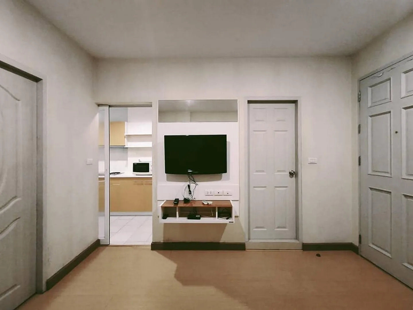 Property photos for Life Ratchadapisek