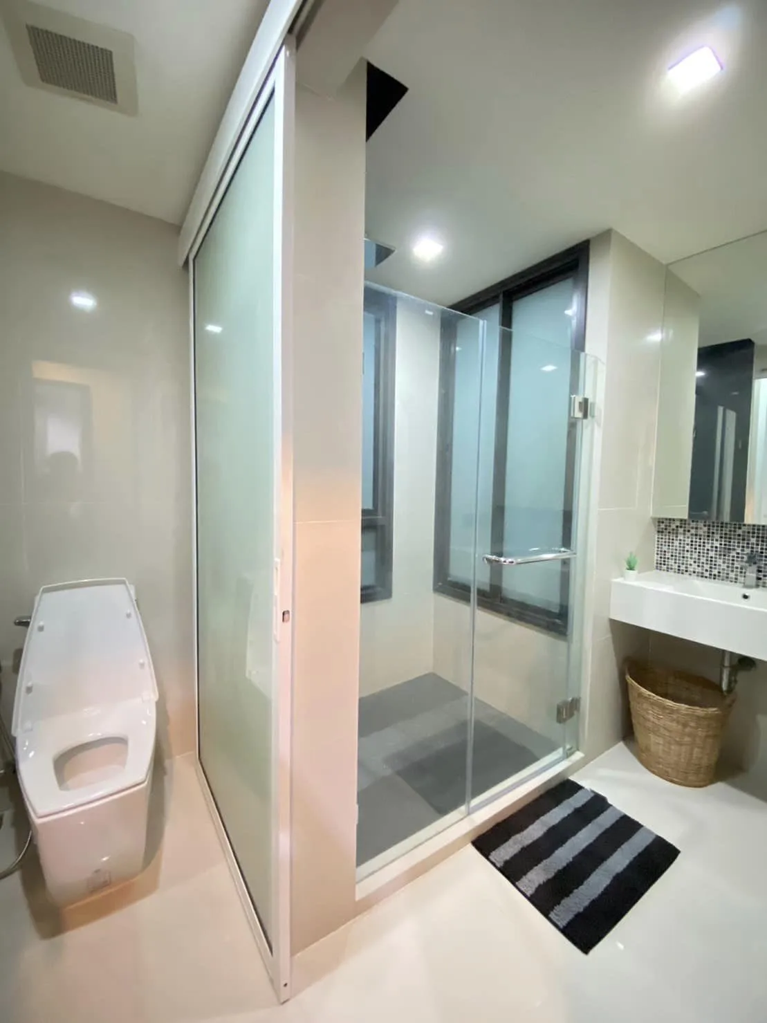 Property photos for Rhythm Sukhumvit 44/1