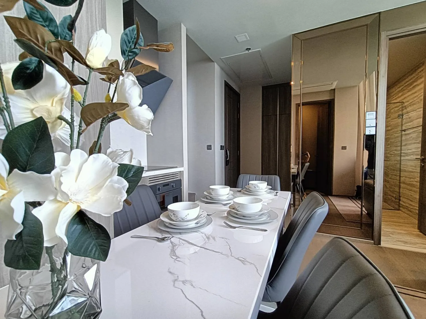 Property photos for Celes Asoke