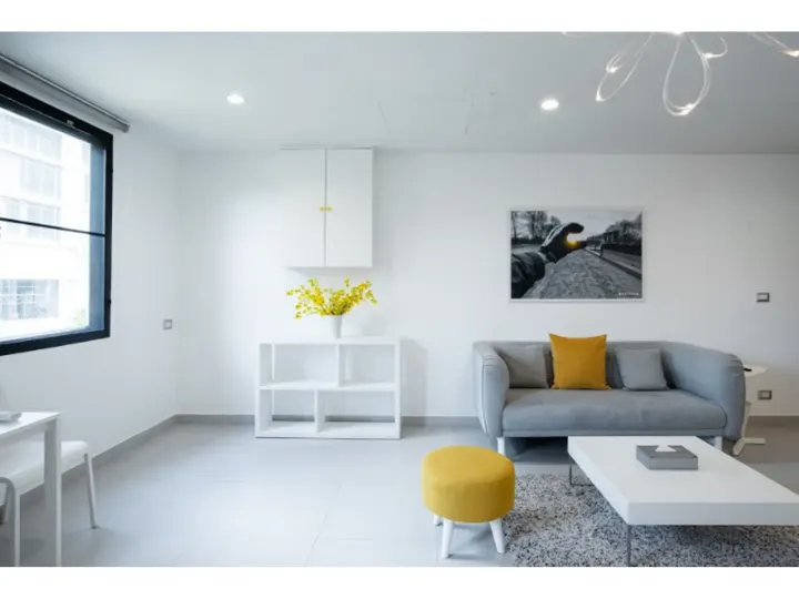 Property photos for Benviar Tonson Residence