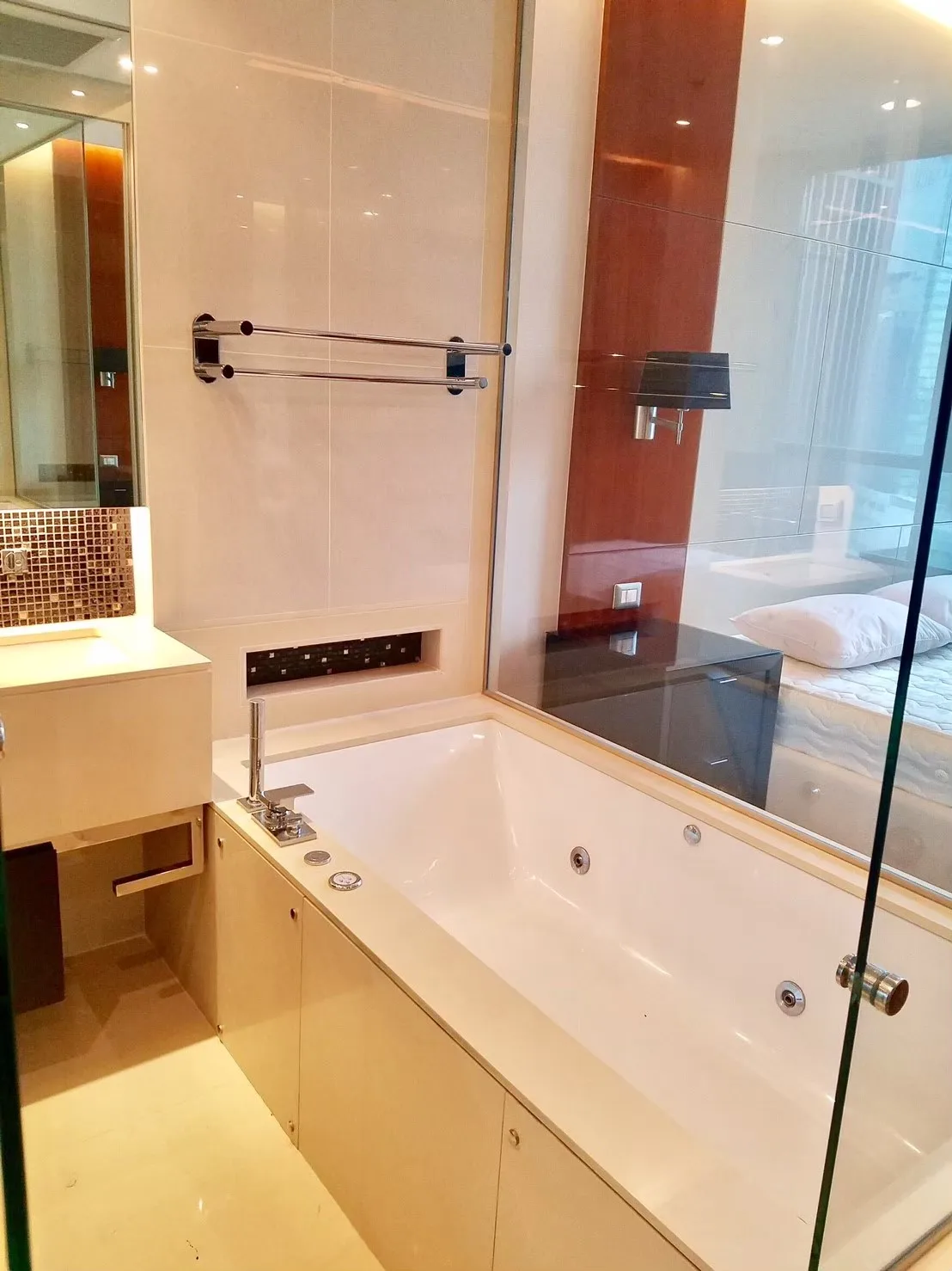 Property photos for The Address Sukhumvit 28