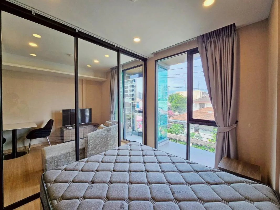 Property photos for Lloyd Soonvijai-thonglor